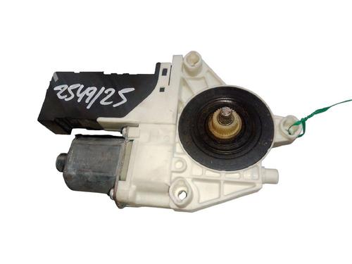 Rudehejsemotor forskærm højre Rudehejsemotor forskærm højre 38553948 38553948