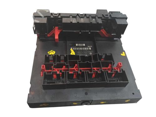 Fuse box VW GOLF PLUS V (5M1, 521) 1.9 TDI | BP38214600E1 - Image 2