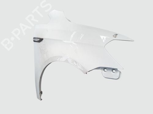 Used Right front fenders Right front fenders 38220759 38220759