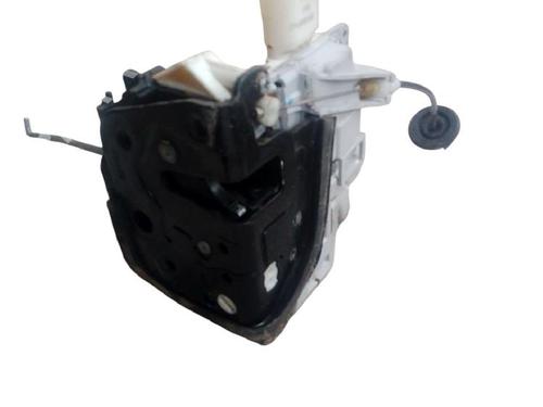 Cerradura puerta delantera derecha Cerradura puerta delantera derecha 39021666 39021666