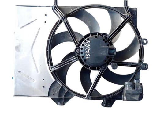 fan-citroen-c4-cactus-2014-38216203 main image