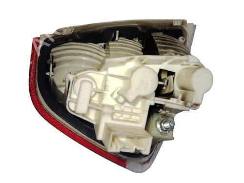 right-tailgate-light-bmw-3-e90-2004-2005-2006-2007-2008-2009-2010-2011-2012-39399084 main image