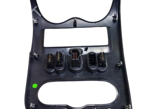 switch-dacia-duster-hs_-2010-2011-2012-2013-2014-2015-2016-2017-2018-38554620 main image