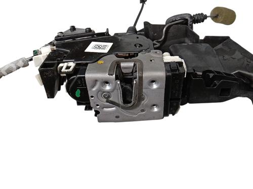 front-right-lock-mercedes-benz-c-class-t-model-s204-2007-2008-2009-2010-2011-2012-2013-2014-38219258 main image