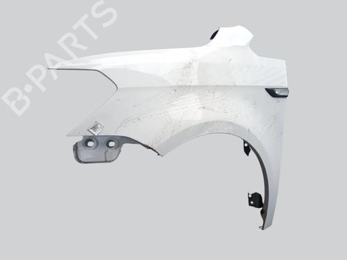 Used Left front fenders Left front fenders 38220810 38220810