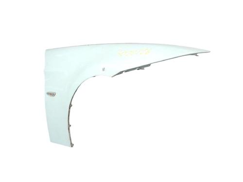 right-front-fenders-bmw-3-e90-2004-2005-2006-2007-2008-2009-2010-2011-2012-39197851 main image