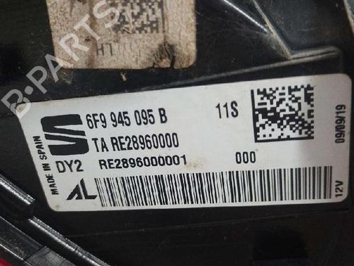 Left tailgate light SEAT ARONA (KJ7, KJP) 1.6 TDI | BP38215390C79 - Image 4