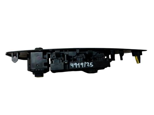 Left front window switch TOYOTA COROLLA Hatchback (_E21_, _EA1_, _EH1_) 1.8 Hybrid (ZWE211, ZWE219) | BP38211893I27 - Image 3