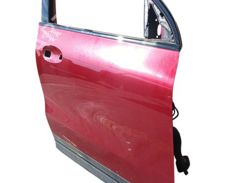 right-front-door-mercedes-benz-gla-h247-2020-38209553 main image