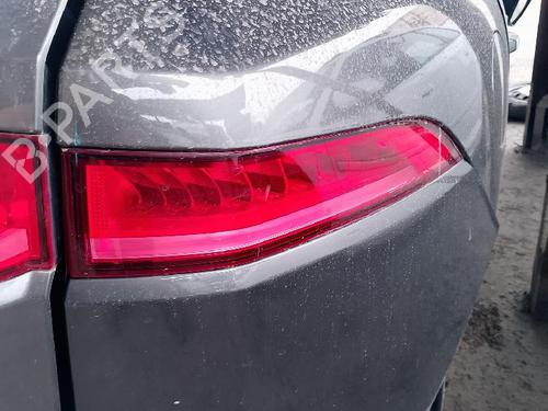 right-taillight-jaguar-f-pace-x761-2015-38211060 main image