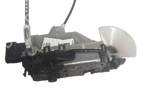 front-left-lock-citroen-c4-cactus-2014-38216193 main image