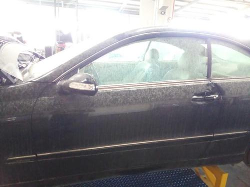 Used Left front door Left front door 38215059 38215059