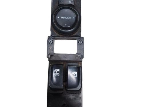 Left front window switch HYUNDAI i20 I (PB, PBT) 1.2 | BP38222915I27 - Image 2