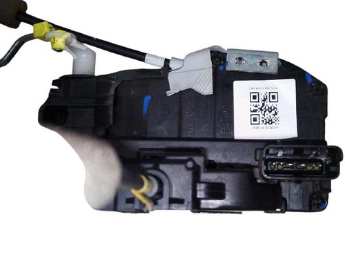 front-left-lock-renault-kadjar-ha_-hl_-2015-38984438 main image