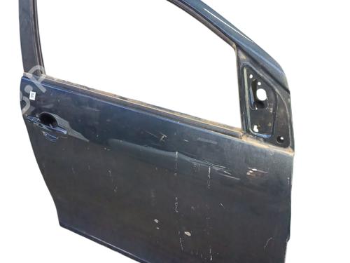 right-front-door-toyota-aygo-_b4_-2014-38220045 main image