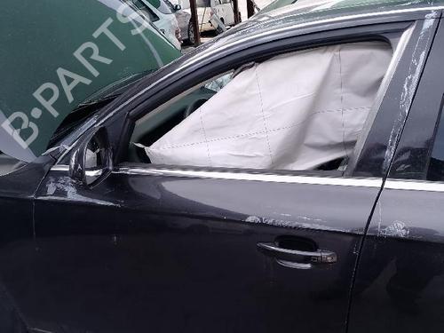 Used Left front door Left front door 39262824 39262824