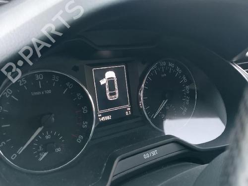 Used Instrument cluster Instrument cluster 38203854 38203854