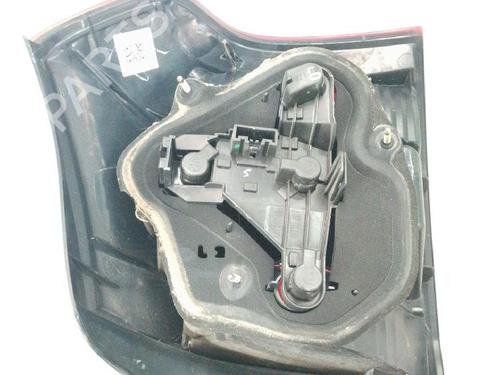 left-taillight-toyota-corolla-_e12_-2001-2002-2003-2004-2005-2006-2007-2008-39197921 main image