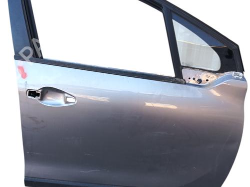 Used Right front door Right front door 38983589 38983589