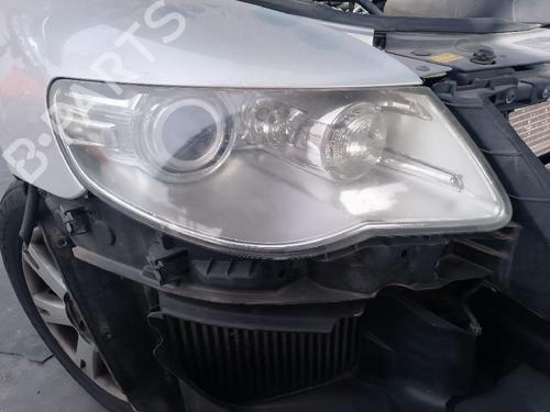 Clignotant avant droit Clignotant avant droit 38205974 38205974