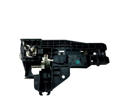 front-left-exterior-door-handle-audi-tt-8j3-2006-2007-2008-2009-2010-2011-2012-2013-2014-2015-38210373 main image