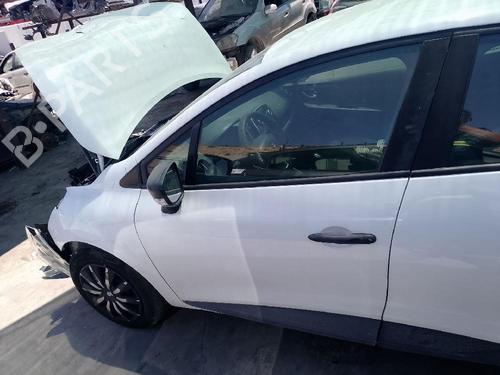 Used Left front door Left front door 38555574 38555574