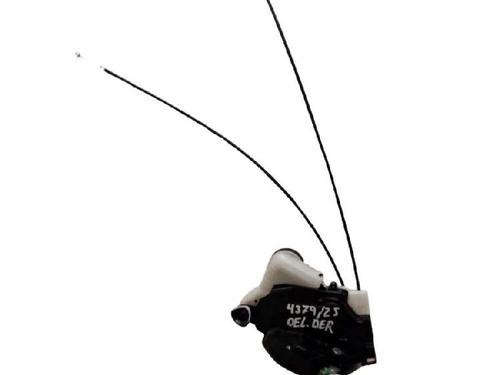 front-right-lock-subaru-xv-_gp_-2011-2012-2013-2014-2015-2016-2017-38216893 main image