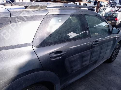 right-rear-door-citroen-c4-cactus-2014-39197824 main image