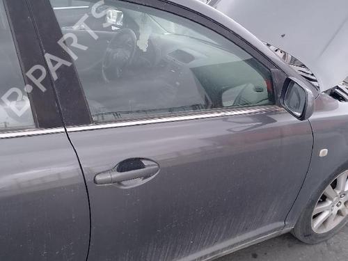 Used Right front door Right front door 38555390 38555390