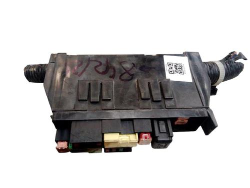 Used Fuse box Fuse box 39119220 39119220