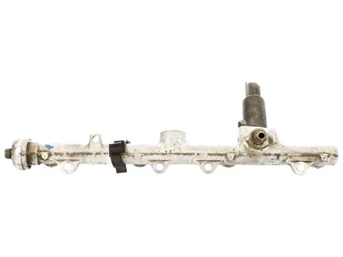Injection rail CITROËN C5 I Break (DE_) 2.0 16V HPi (DERLZB) | BP36636976M98 - Image 3