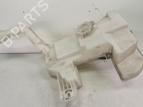windscreen-washer-tank-citroen-c5-iii-break-rw_-2008-2009-2010-2011-2012-2013-2014-2015-2016-2017-36626523 main image