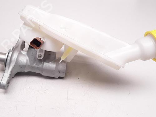 brake-master-cylinder-citroen-c3-aircross-ii-2r_-2c_-2017-36616989 main image