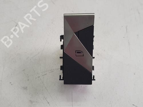 switch-ds-ds-7-crossback-j4_-jr_-jc_-2017-36620365 main image