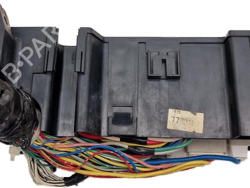 Used Fuse box Fuse box 38549771 38549771