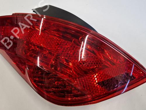 left-taillight-citroen-c5-iii-break-rw_-2008-2009-2010-2011-2012-2013-2014-2015-2016-2017-36637807 main image