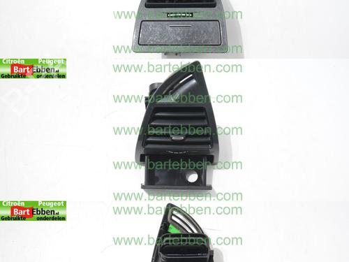 Mittelkonsole Mittelkonsole CITROËN C4 I (LC_) 1.6 16V (109 hp) 36606781 36606781