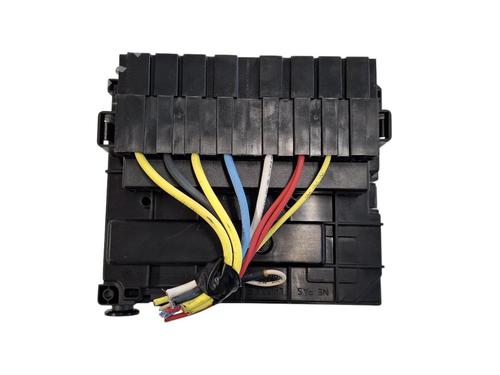 Fuse box PEUGEOT 308 CC (4B_) 2.0 HDi (4BRHRH, 4BRHRJ) | BP36635829E1 - Image 2