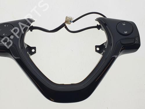 Used Switch Switch PEUGEOT 108 1.0 VTi (69 hp) 36618308 36618308
