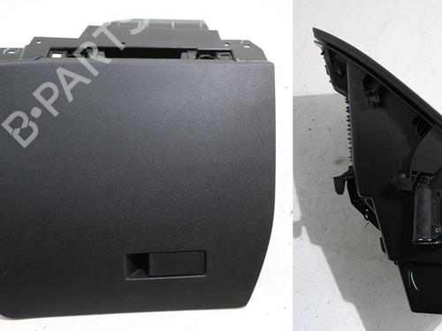 glove-box-ds-ds-3-ds-3-crossback-ur_-uc_-uj_-2018-36616405 main image