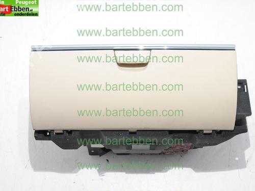 glove-box-citroen-c6-td_-2005-2006-2007-2008-2009-2010-2011-2012-36607590 main image