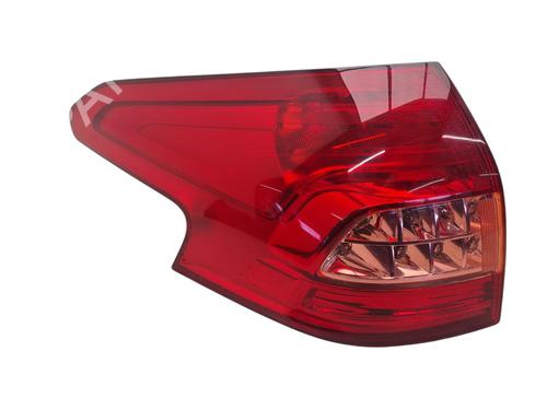 left-taillight-citroen-c5-iii-break-rw_-2008-2009-2010-2011-2012-2013-2014-2015-2016-2017-36633455 main image