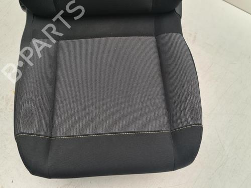 Right front seat CITROËN C3 III (SX) 1.2 THP 110 (SXHNPS, SXHNZT, SXHNZ6) | BP36623960C16  - Image 6