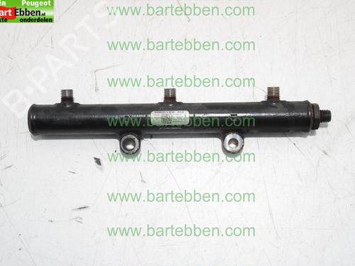 injection-rail-citroen-c6-td_-2005-2006-2007-2008-2009-2010-2011-2012-36605309 main image