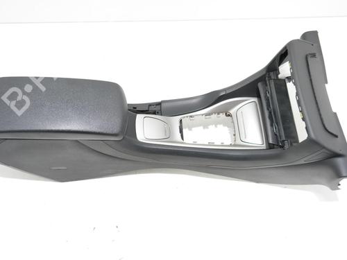 Used Armrest / Center console Armrest / Center console 36614345 36614345