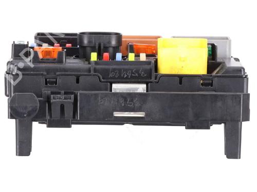 Used Fuse box Fuse box 36629081 36629081