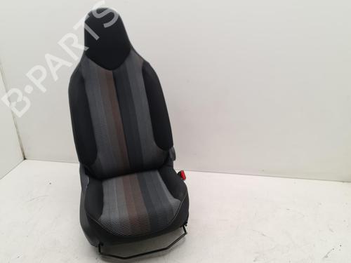 right-front-seat-peugeot-108-2014-36623764 main image