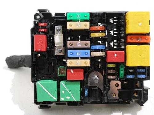 Used Fuse box Fuse box PEUGEOT 208 I (CA_, CC_) 1.2 THP 110 (110 hp) 36616839 36616839