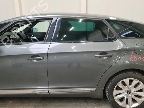 Switch CITROËN DS5 2.0 HDi 200 Hybrid4 All-wheel Drive | BP36627214I30 - Image 20