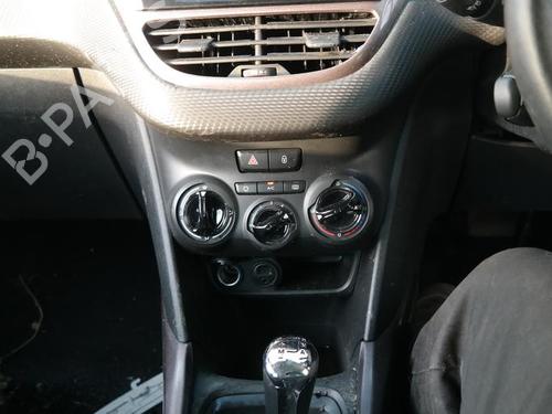 Fuse box PEUGEOT 2008 I (CU_) 1.6 HDi | BP36611454E1 - Image 21
